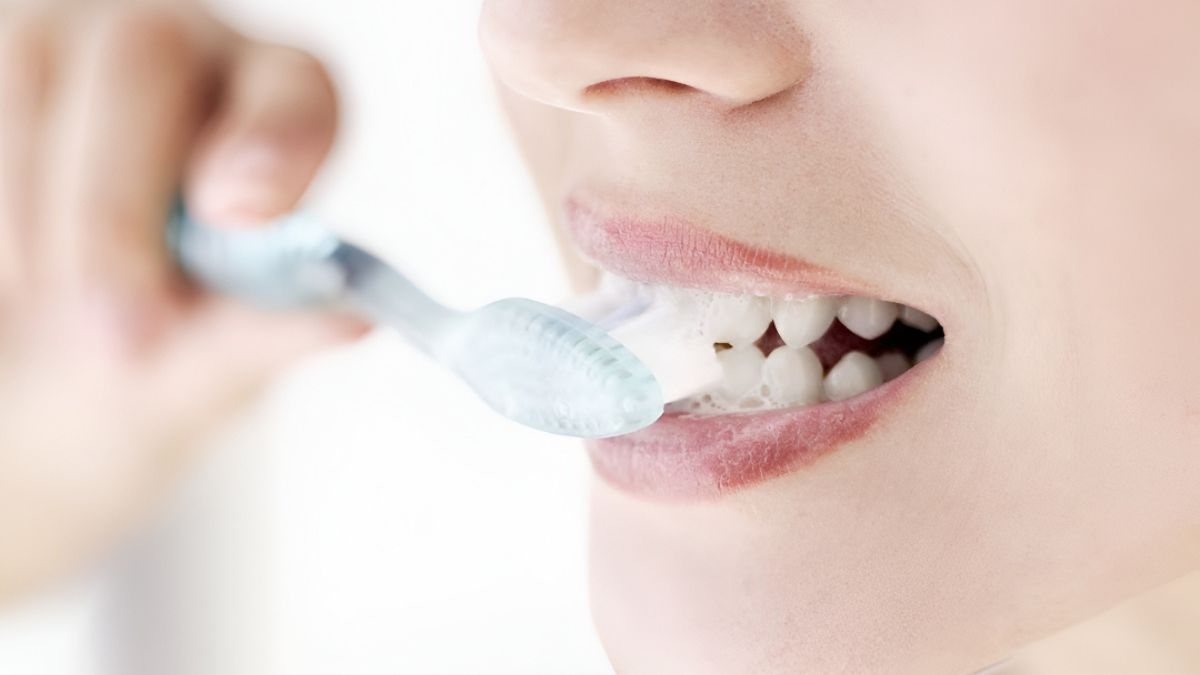 Dentists reveal the toothpaste ingredient that's secretly damaging Australian skin