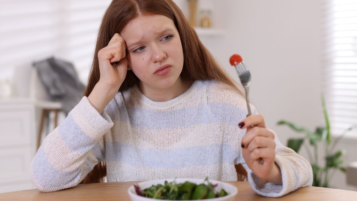 Why do some vegans flourish in their lifestyle, while others completely break down? My investigation revealed a shocking mental pattern.